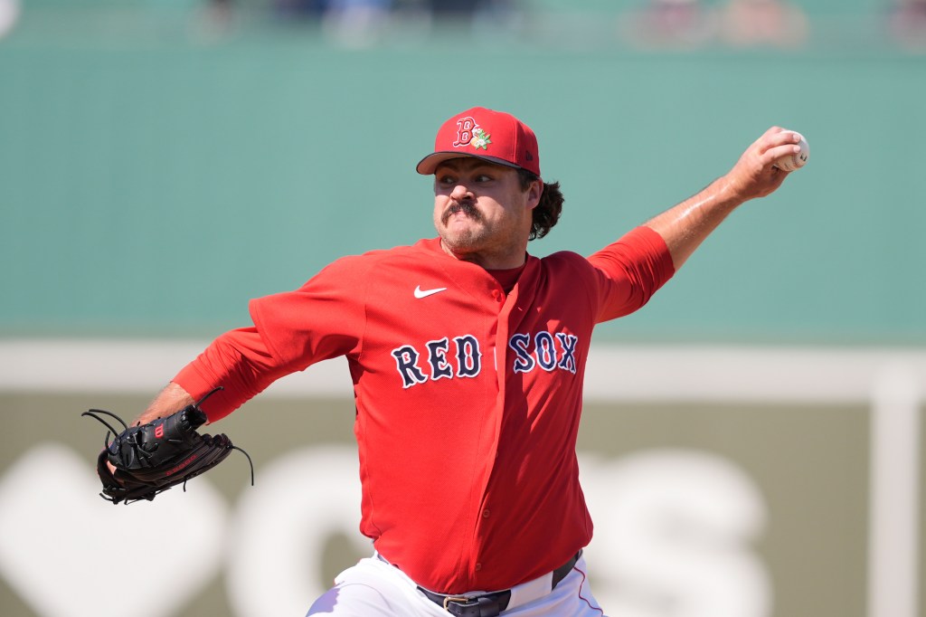 Red Sox No. 1 prospect shines in close win, and more spring training notes