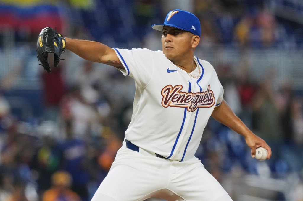 Red Sox left-hander allows eight earned runs in spring finale