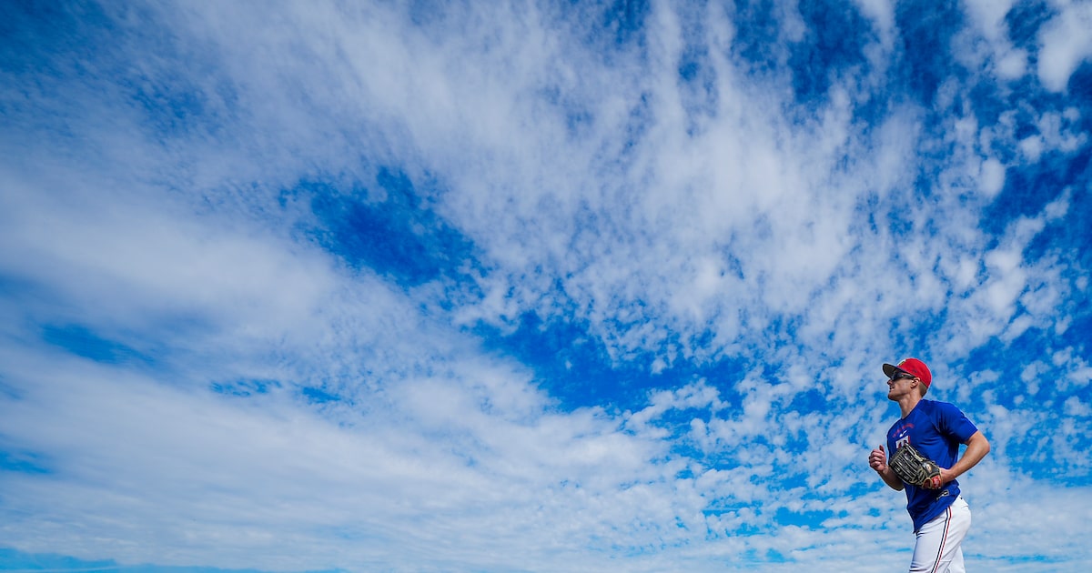 Evan Carter homers; roster hopeful makes a statement