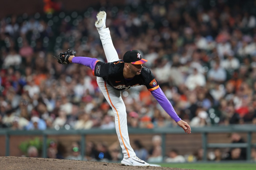 SF Giants reunite with Joey Lucchesi on minor league deal: source