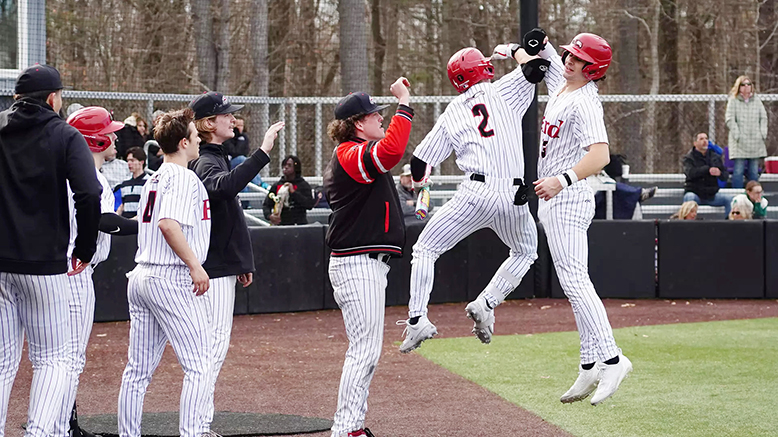The Bard College baseball team shut out CCNY in Game 1, and completed a comeback in Game 2, 15-7, on Sunday afternoon. Photo: Will Hernandez
