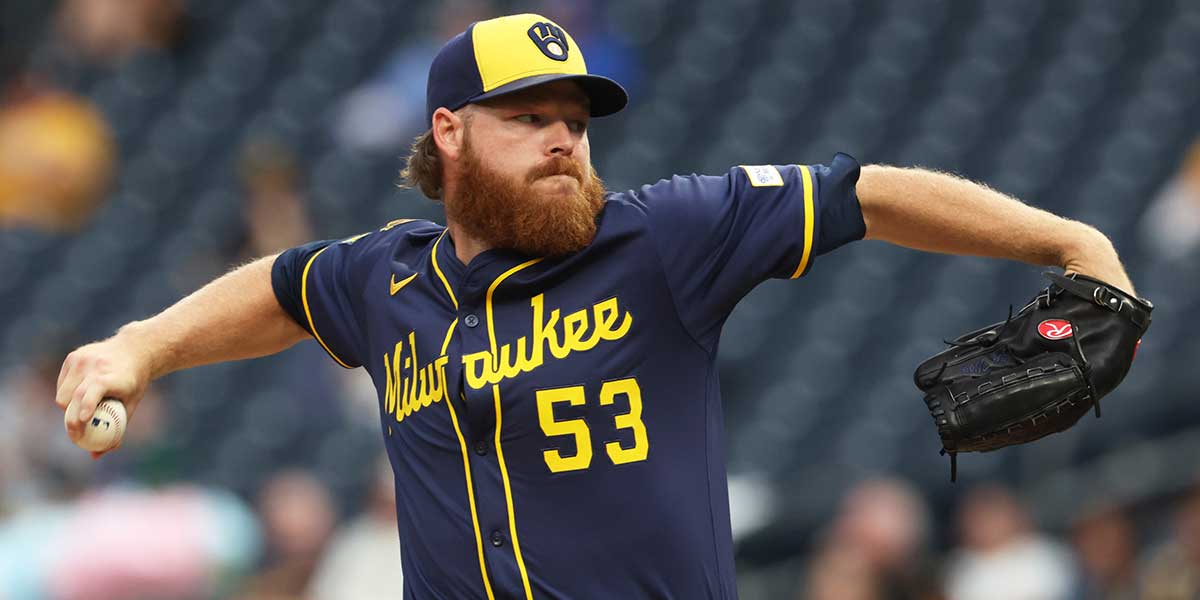 Milwaukee Brewers starting pitcher Brandon Woodruff (53) delivers a pitch against the Pittsburgh Pirates during the first inning at PNC Park.