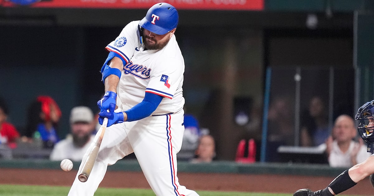 Evan Grant explains why Rangers should bring Rowdy Tellez back, but doesn’t expect them to