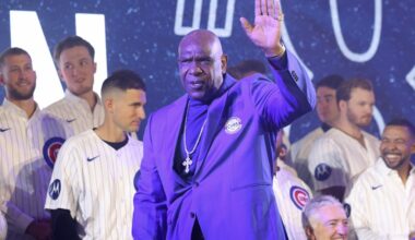 Hall of Fame cap saga ends for Cubs' Andre Dawson