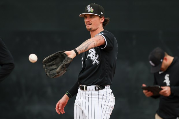 White Sox starter Davis Martin throws in the bullpen during spring training at Camelback Ranch on Feb. 18, 2026, in Glendale, Ariz. (Eileen T. Meslar/Chicago Tribune)