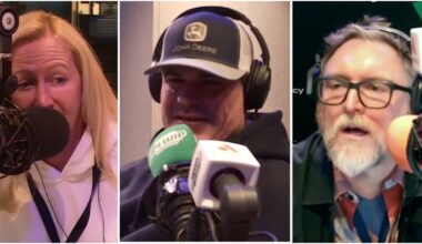 Phillies commentator Ben Davis cur himself with a chainsaw