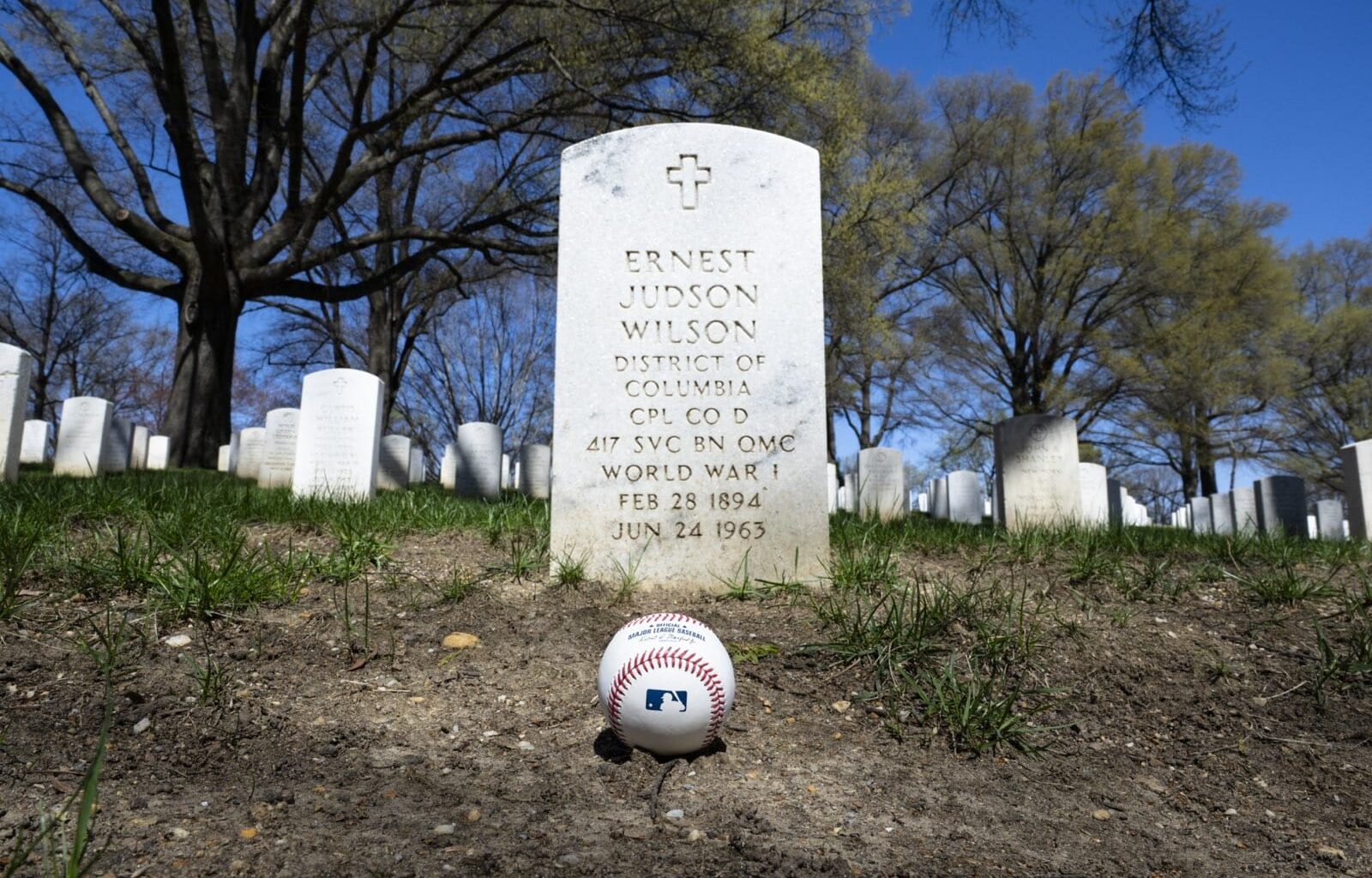 Nationals place baseballs on veterans’ graves at Arlington National Cemetery ahead of Opening Day