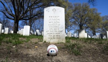 Nationals place baseballs on veterans’ graves at Arlington National Cemetery ahead of Opening Day