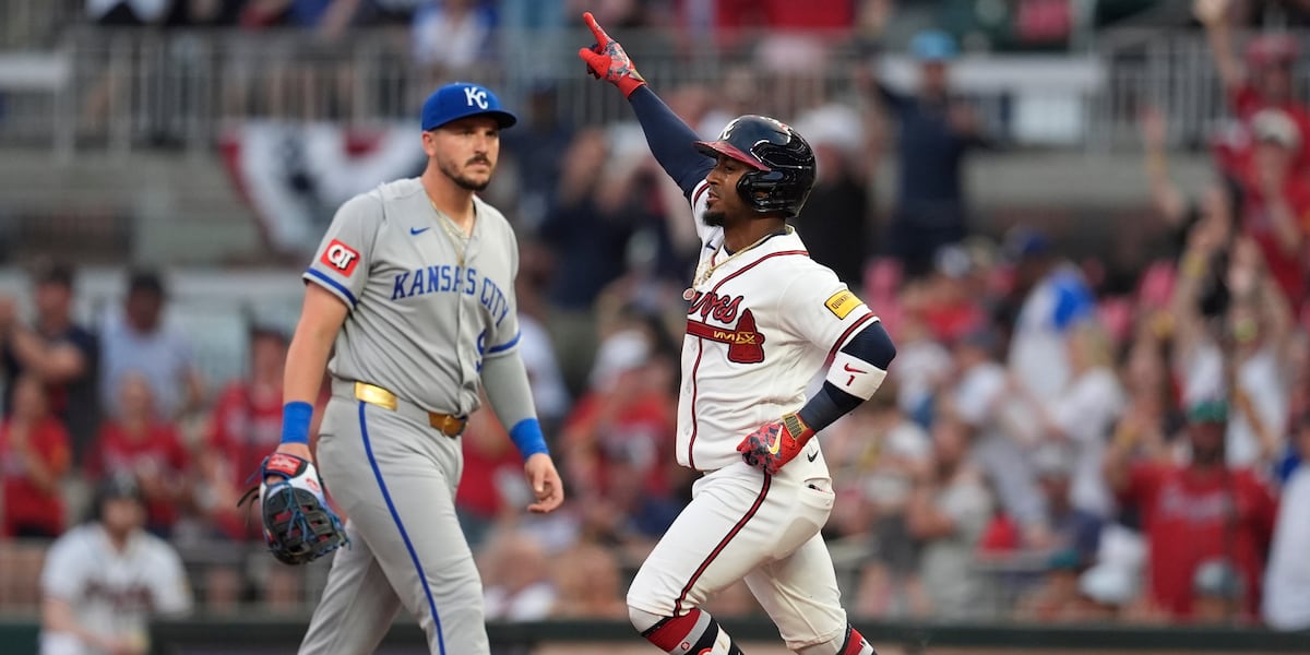 3 homers, strong start by Chris Sale carry Braves to 6-0 win over Royals on opening night in Atlanta