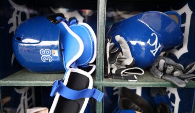 Teenage son of Kansas City Royals scout dies in car accident