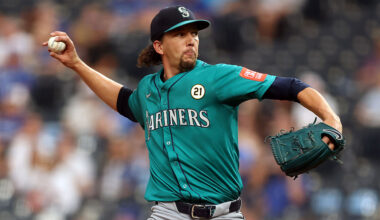 KANSAS CITY, MISSOURI - SEPTEMBER 16: Starting pitcher Logan Gilbert #36 of the Seattle Mariners pitches during the 1st inning of the game against the Kansas City Royals at Kauffman Stadium on September 16, 2025 in Kansas City, Missouri. (Photo by Jamie Squire/Getty Images)