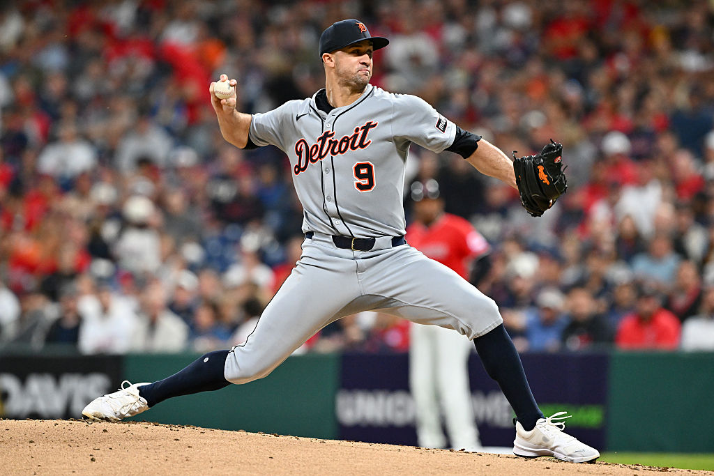 CLEVELAND, OHIO - SEPTEMBER 24: Starter Jack Flaherty #9 of the Detroit Tigers pitches during the first inning against the Cleveland Guardians at Progressive Field on September 24, 2025 in Cleveland, Ohio. (Photo by Jason Miller/Getty Images)