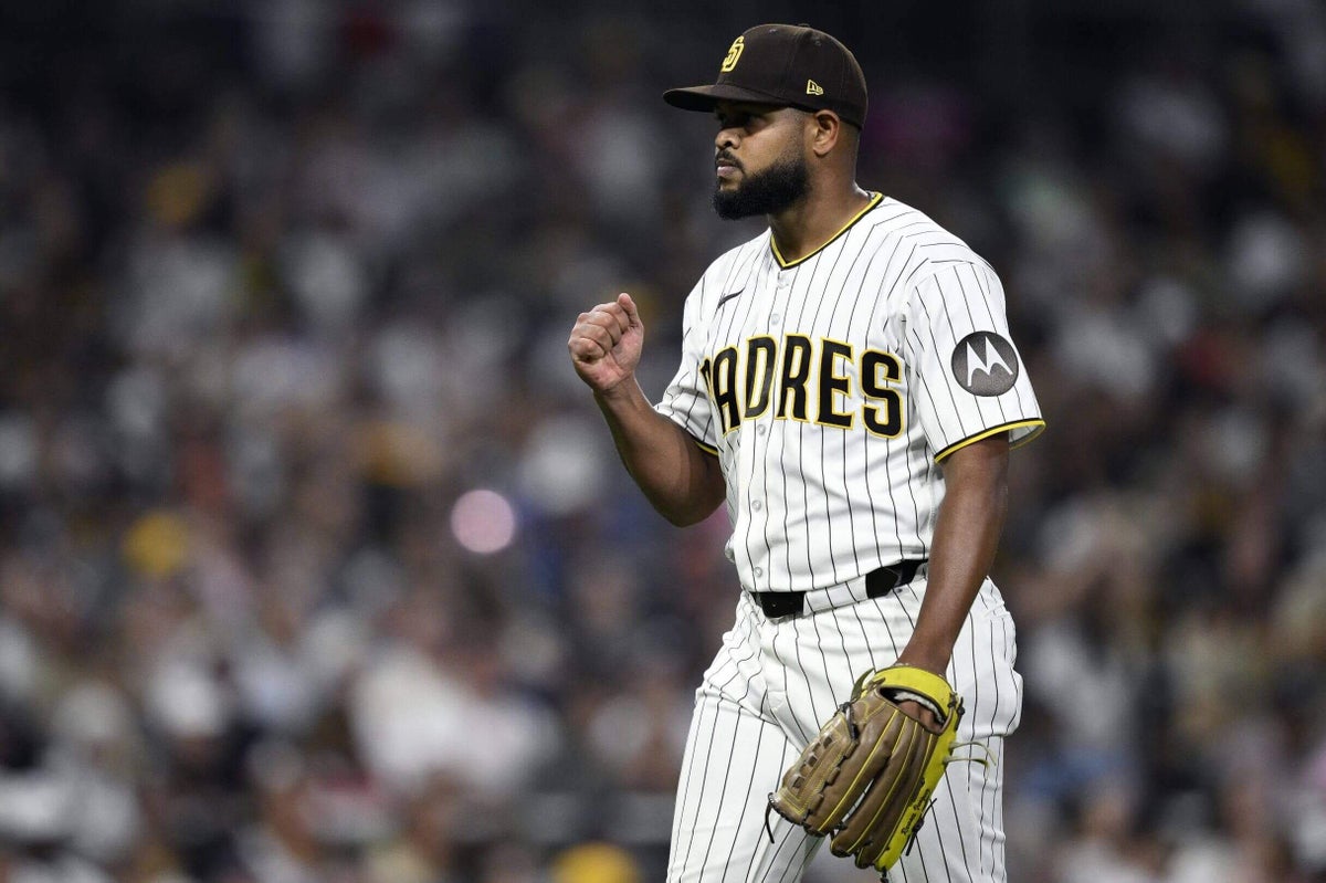 Padres’ Randy Vásquez takes matters into his own hands in first win of the season