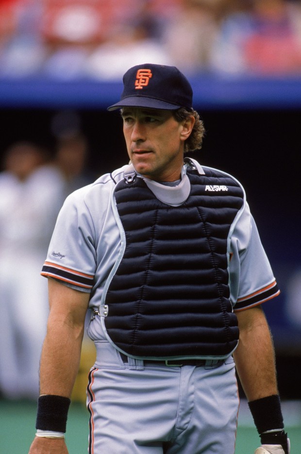 PITTSBURGH - 1990: Catcher Gary Carter #8 of the San Francisco Giants stands on the field during a 1990 season game against the Pittsburgh Pirates at Three Rivers Stadium in Pittsburgh, Pennsylvania. (Photo by Rick Stewart/Getty Images)