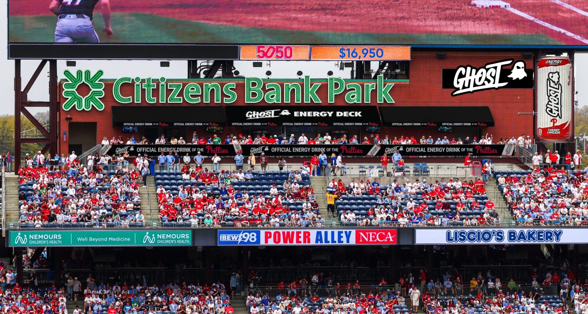 Harry Kalas's widow thinks Phillies 'betrayed Harry' by renaming iconic stadium bar