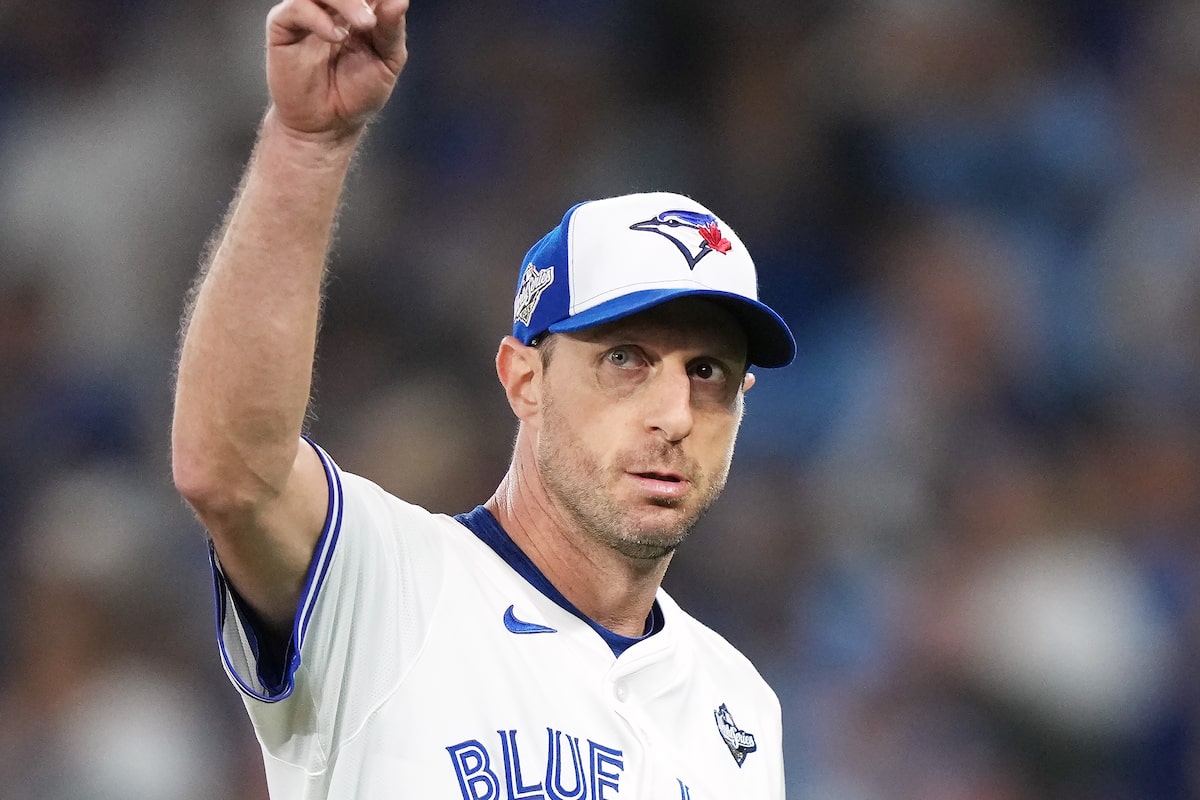 Scherzer throws five shutout innings as Blue Jays top Twins