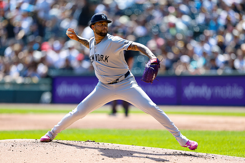MLB: New York Yankees at Chicago White Sox, luis gil