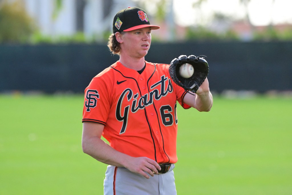 Giants pitcher Hayden Birdsong