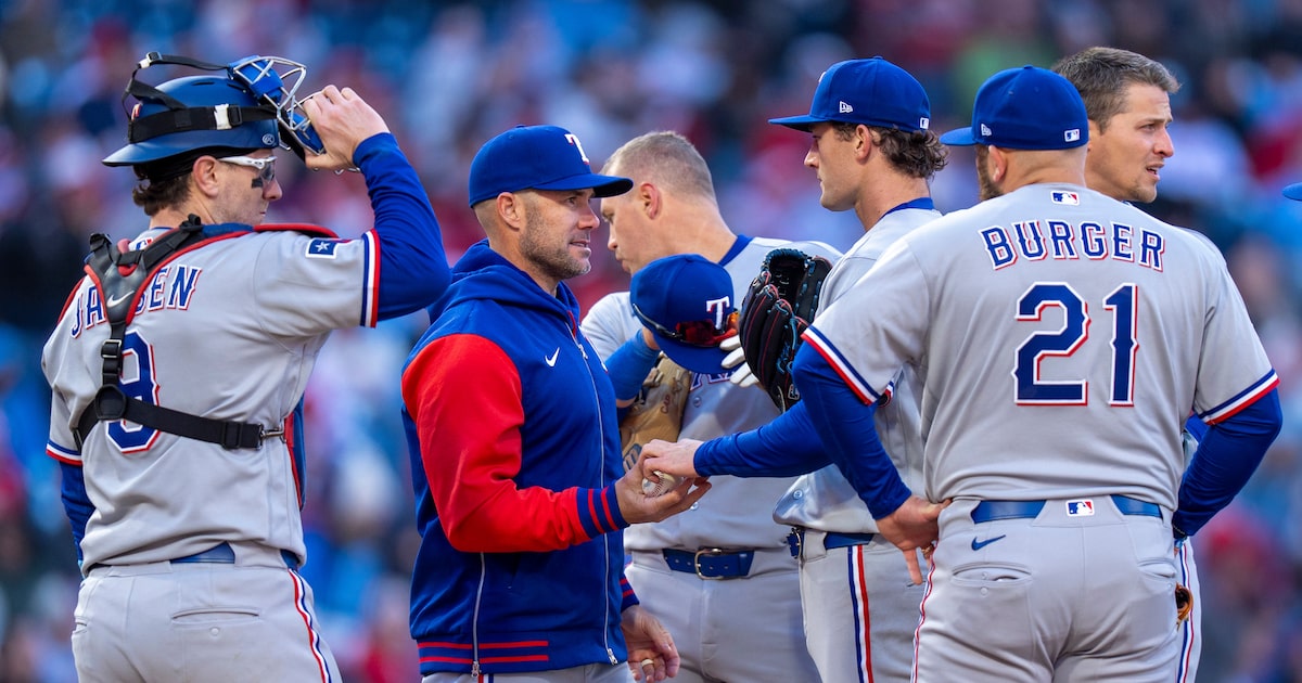 Latz shines as fill-in, Rangers survive 9th inning chaos