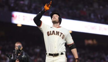 Marlins add veteran outfielder Slater. Roster now full