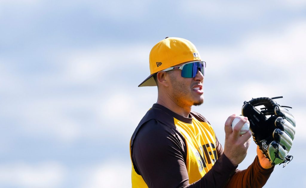 Padres plan to preserve Manny Machado as best they can