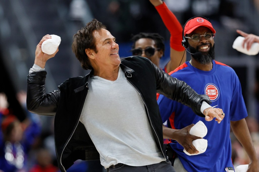 Fourth Padres bidder becomes public