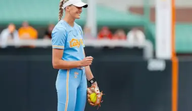Star Tennessee Softball Pitcher Karlyn Pickens Exits With Injury vs. Belmont