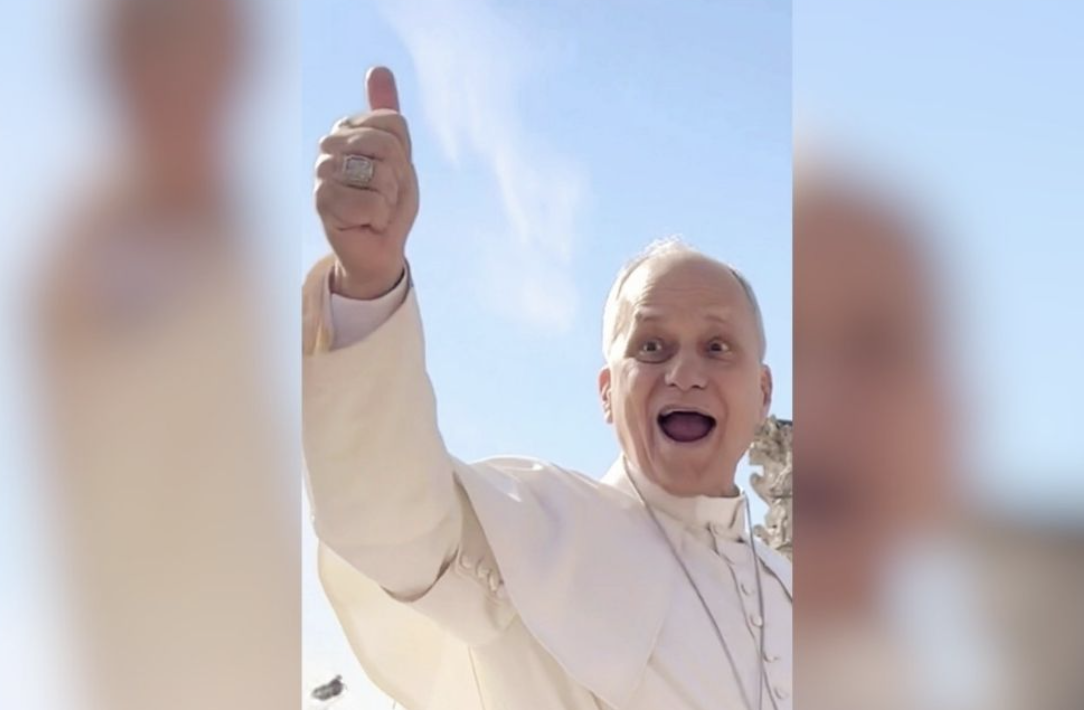 White Sox Shoutout Draws Smile and Thumbs Up from Pope Leo in Rome