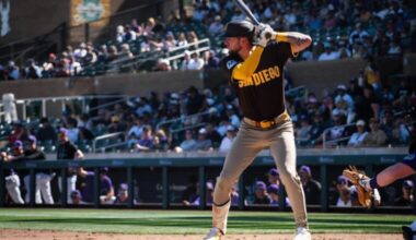 Pitching dominant, in Padres 7-1 win over Mariners