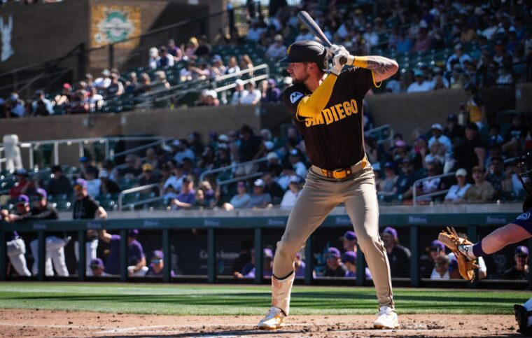 Pitching dominant, in Padres 7-1 win over Mariners