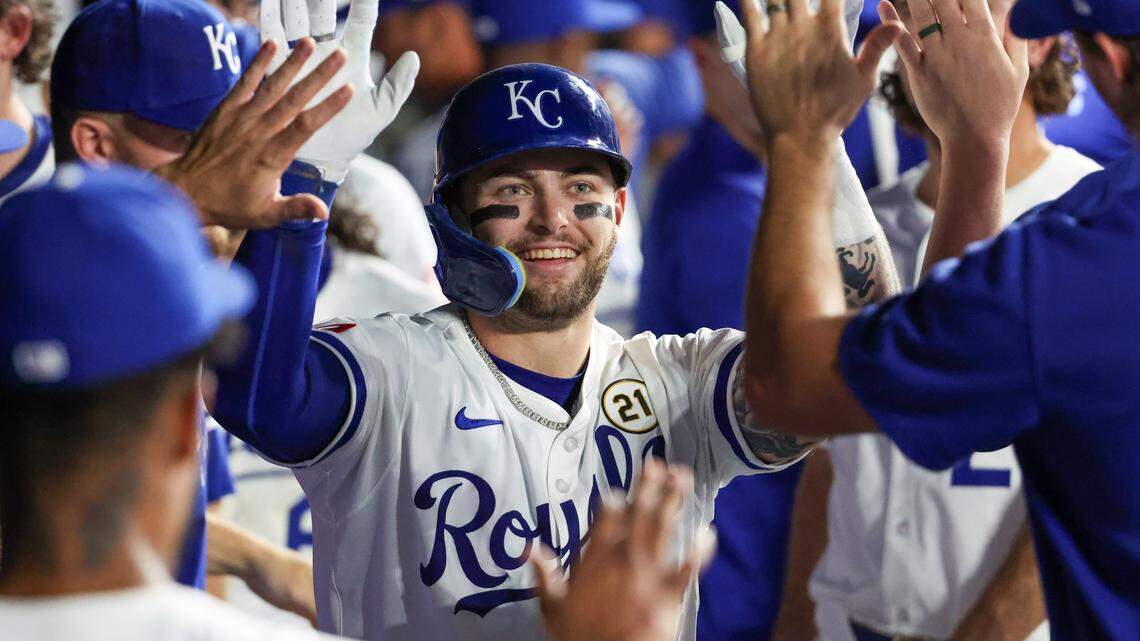 Royals to split catching duties between Perez and Jensen