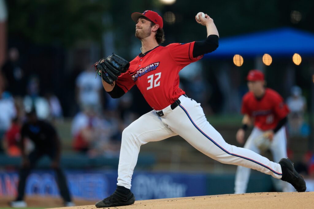 Thomas White Suffers Oblique Strain