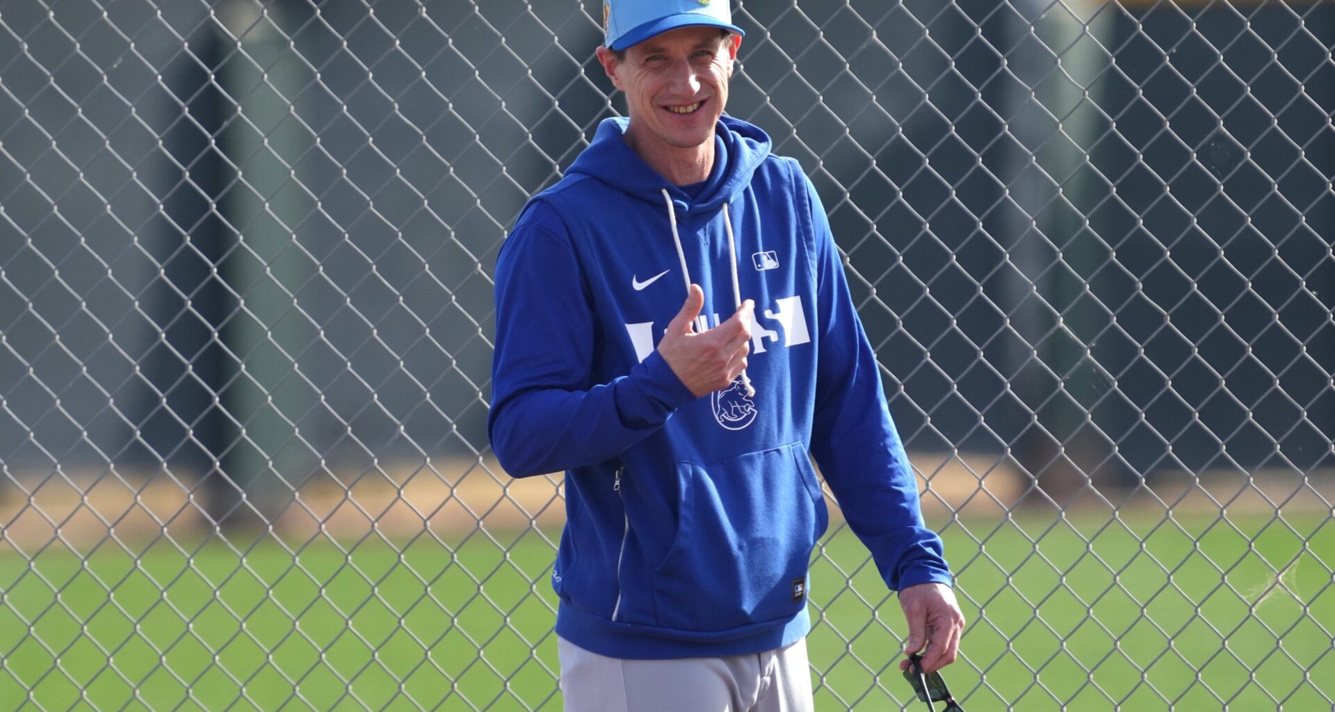 Chicago Cubs manager's hilarious reaction to son playing in Diamondbacks game