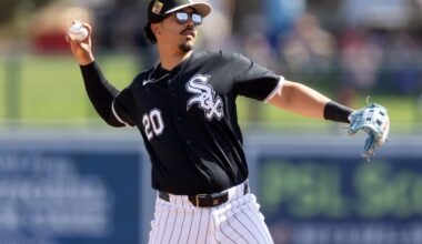 Chicago White Sox agree to terms on contracts with 31 players