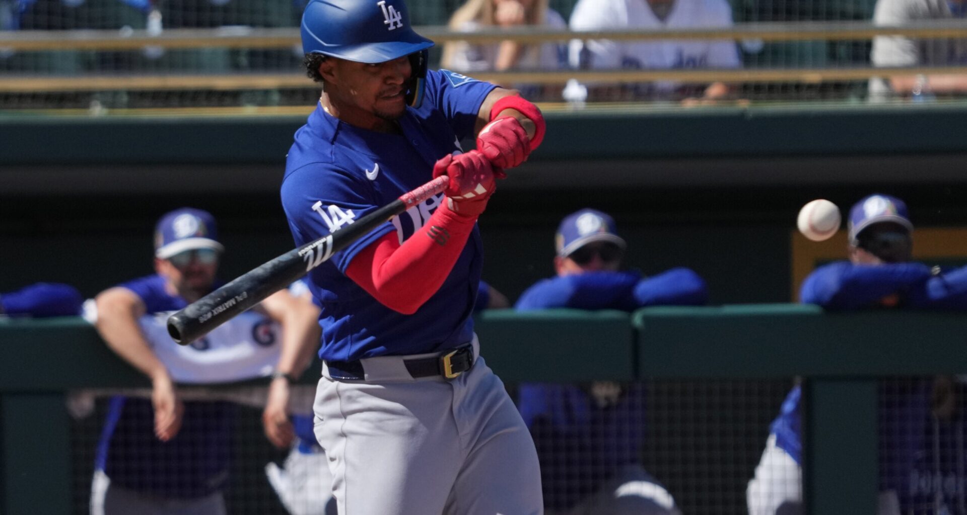 Versatile Utility Player Espinal Makes Dodgers Roster