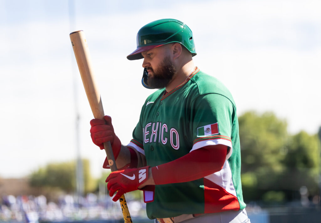 Braves Sign Rowdy Tellez To Minor League Deal