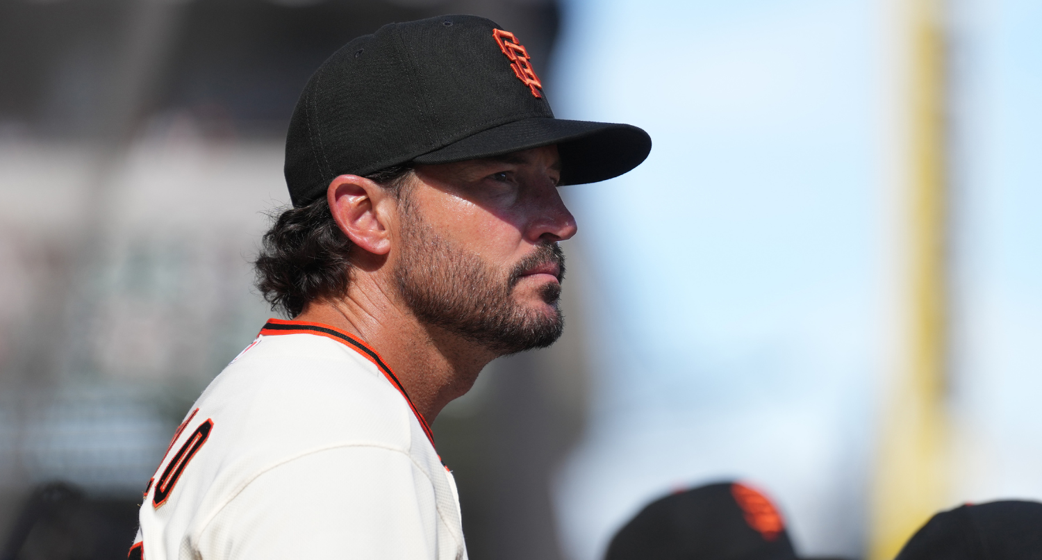 0-2 Giants are 'a little emotional'