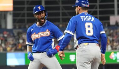 Late comeback sends Venezuela into WBC finals against United States