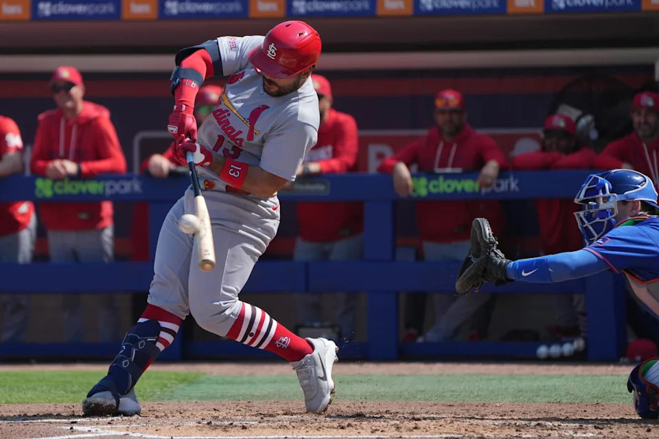 St. Louis Cardinals catcher Leonardo Bernal (13) hits a single in the second inning against the New York Mets at Clover Park. Jim Rassol-Imagn Images