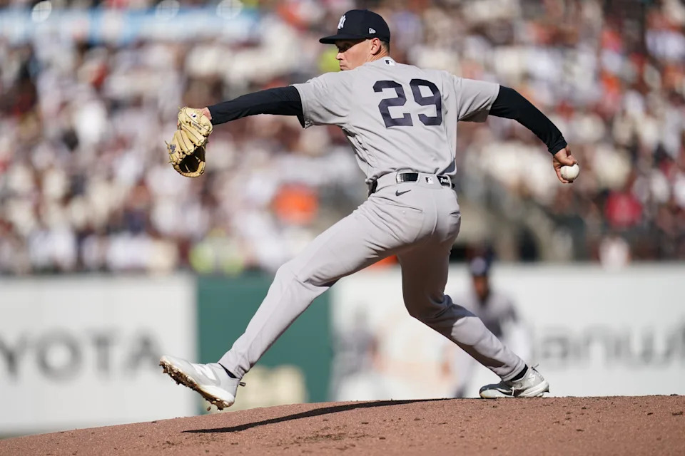 Mar 28, 2026; San Francisco, California, USA; New York Yankees pitcher Will Warren (29) prepares to deliver a pitch against the San Francisco Giants in the first inning at Oracle Park. Mandatory Credit: Cary Edmondson-Imagn Images