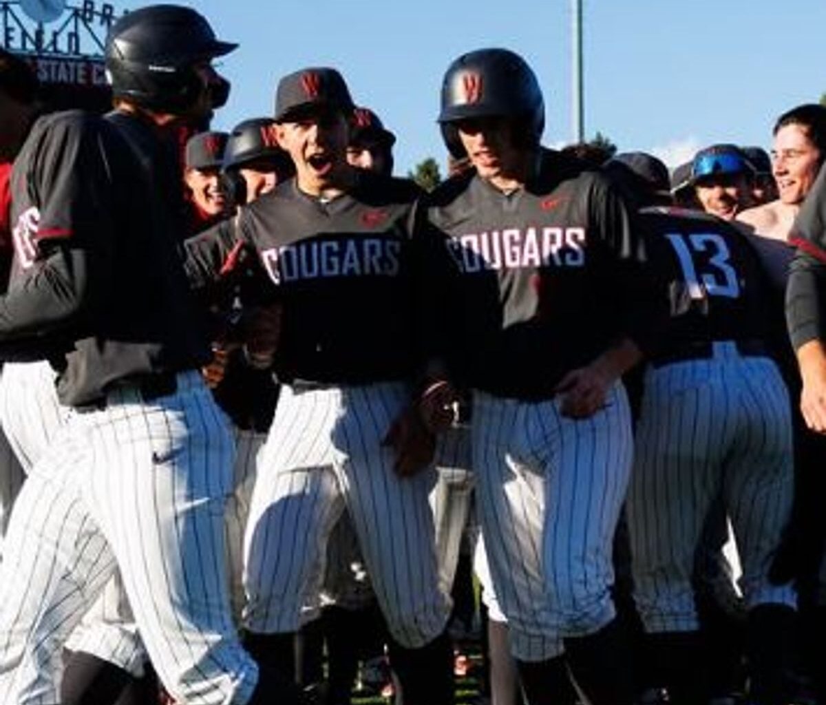 Priest walks it off in extras for Washington State ba...