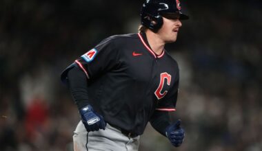 Guardians beat Mariners in extra innings