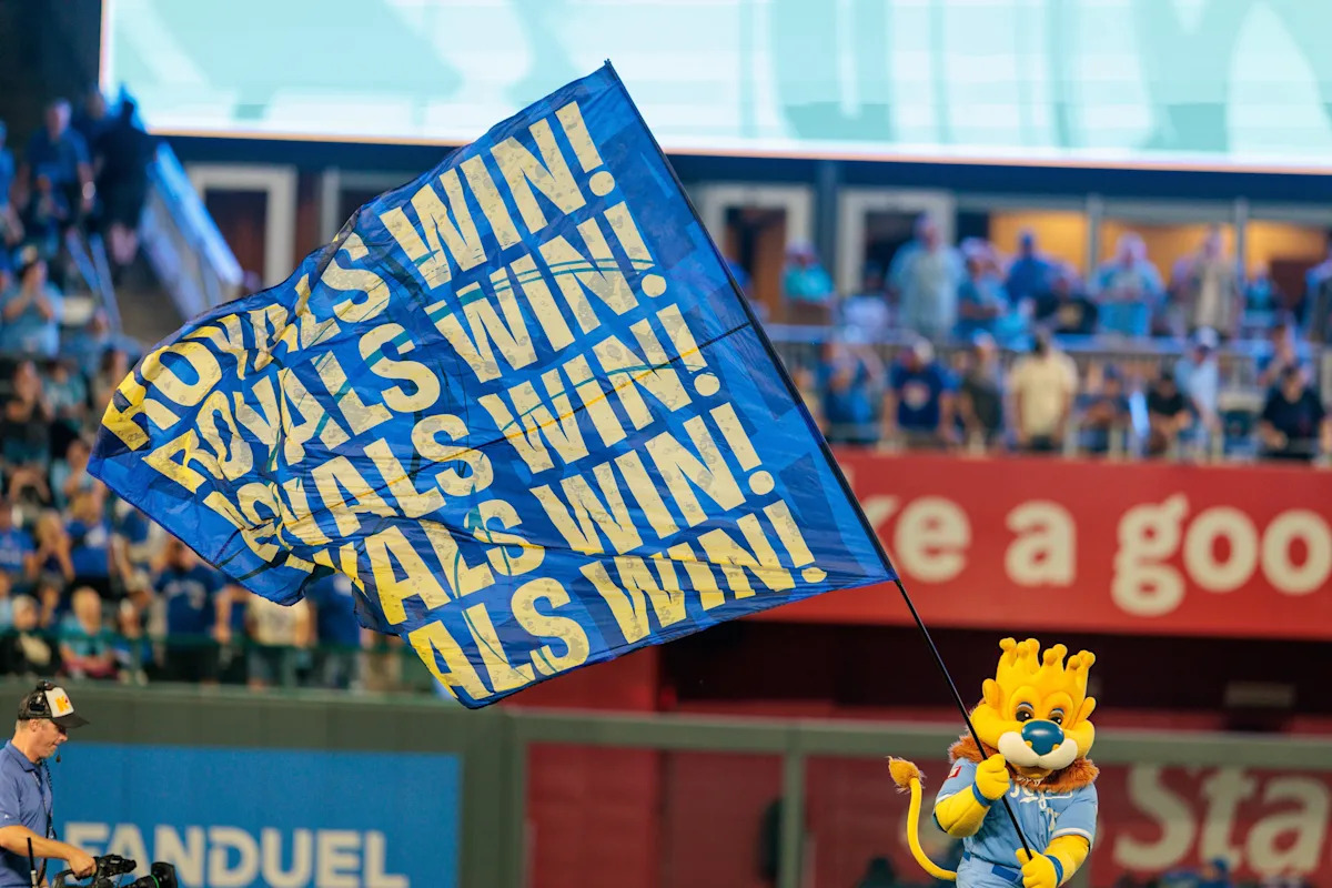 Did Royals new City Connect uniforms leak with nods to Kansas City flag?