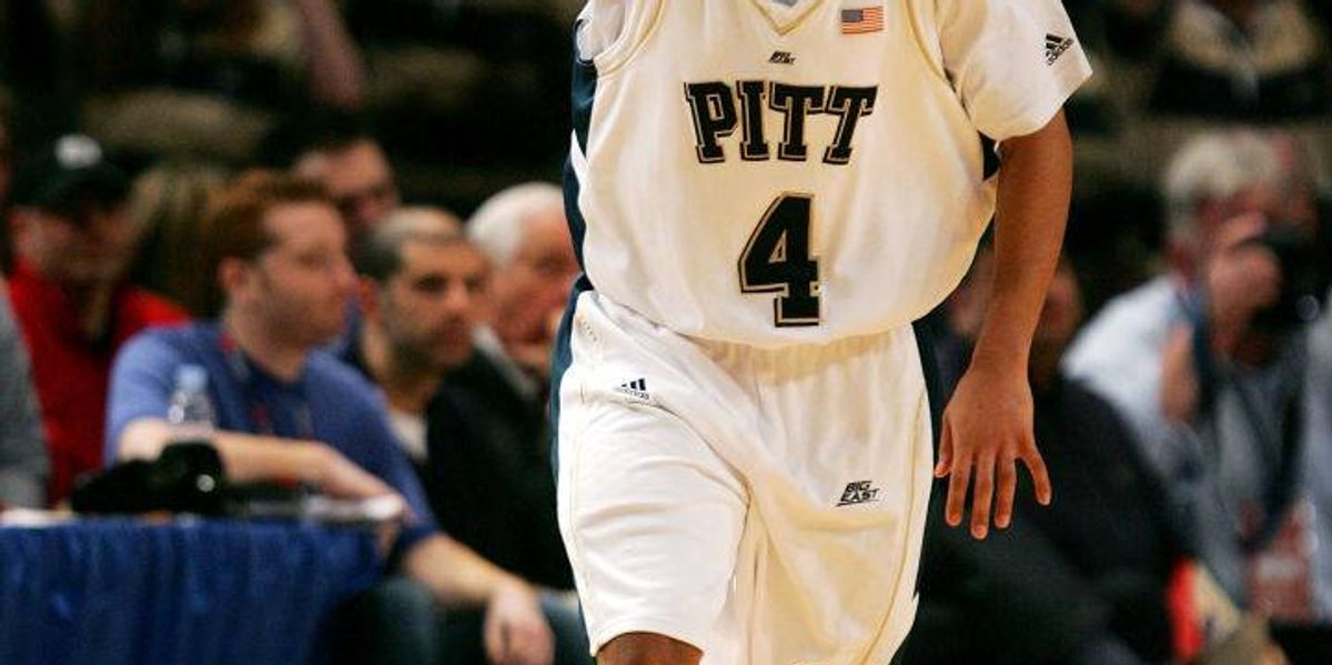 REPORT-Pitt bringing back one of best shooters in history