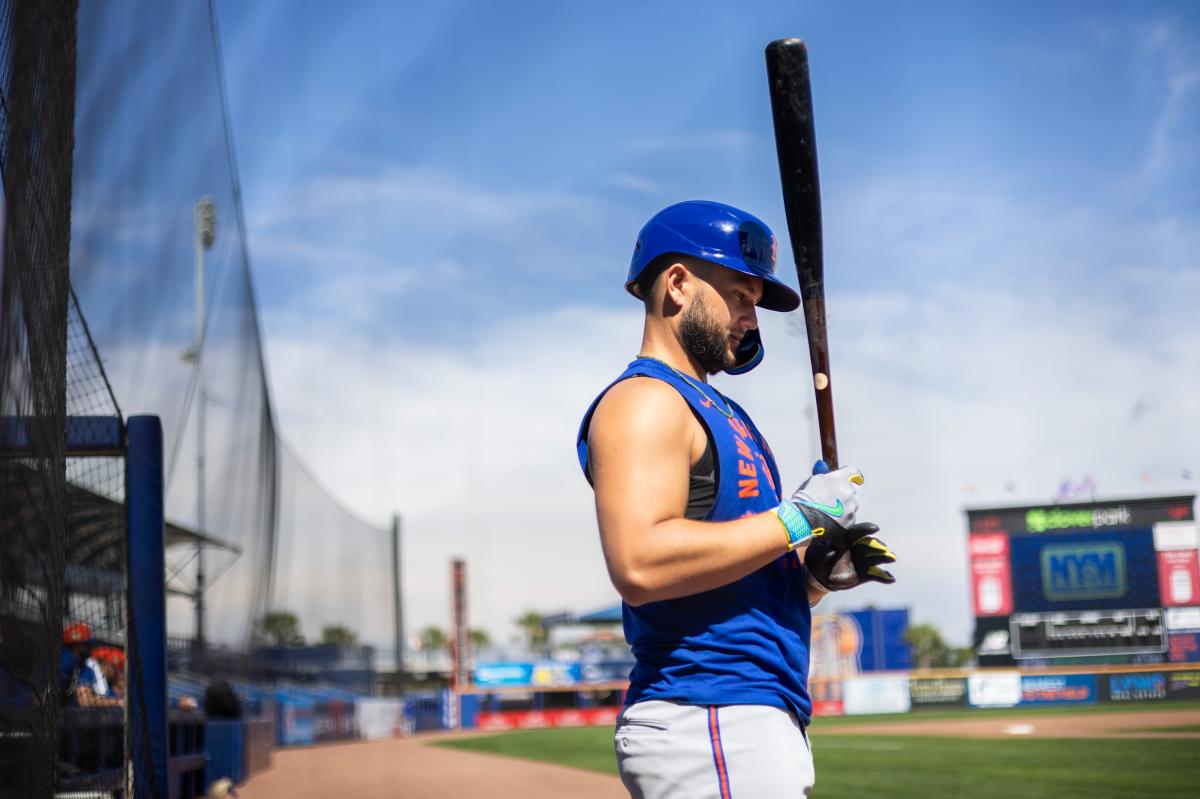 Bo Bichette isn't afraid to go against the grain with vintage hitting approach