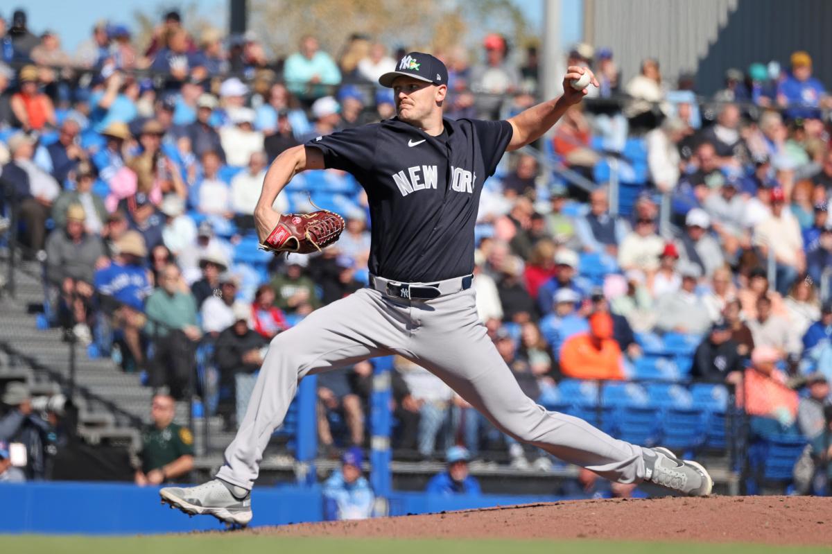 Brent Headrick works out of jam in quest to make Yankees bullpen