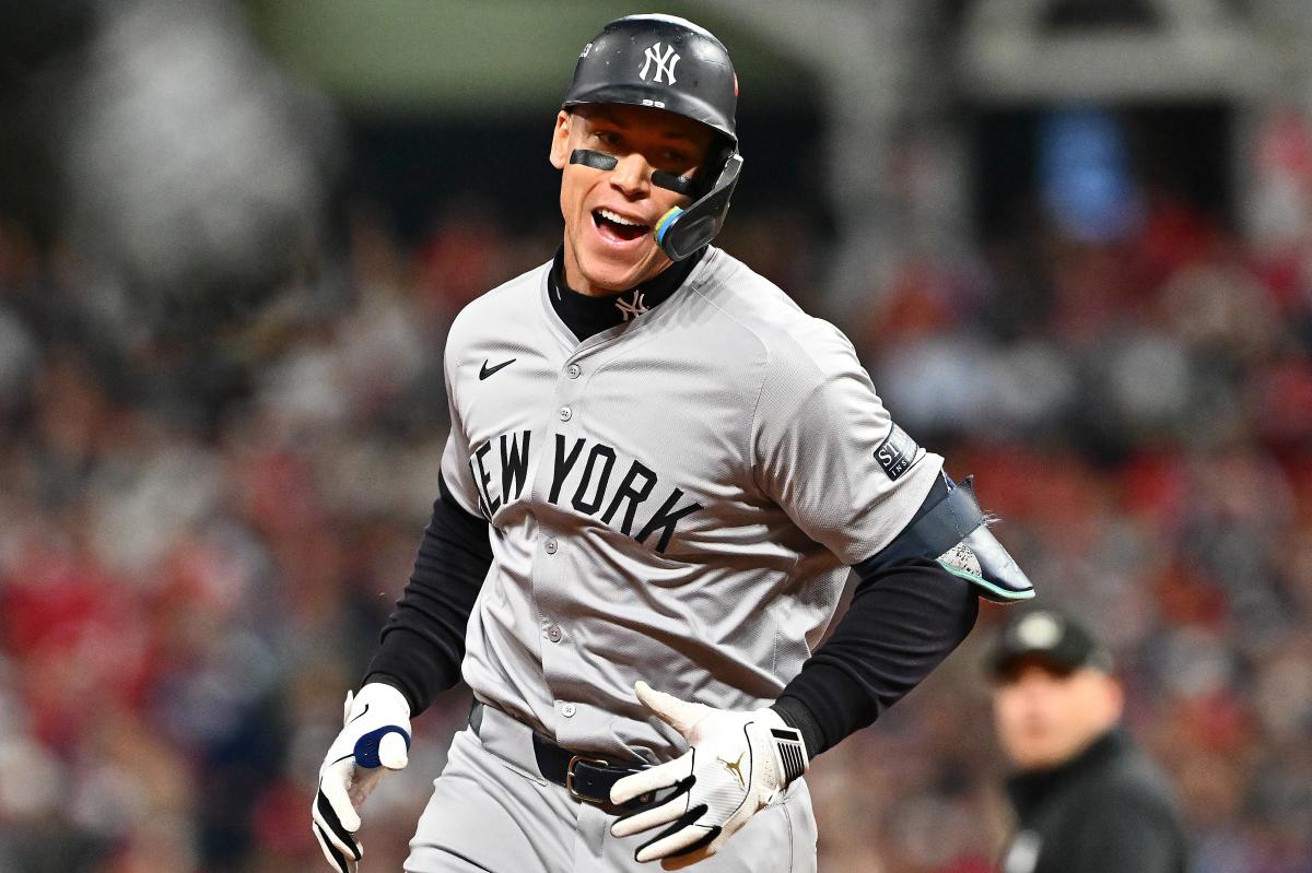 Netflix takes a swing at streaming baseball game