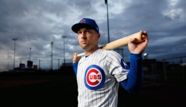 Cubs' Alex Bregman slugs first spring home run