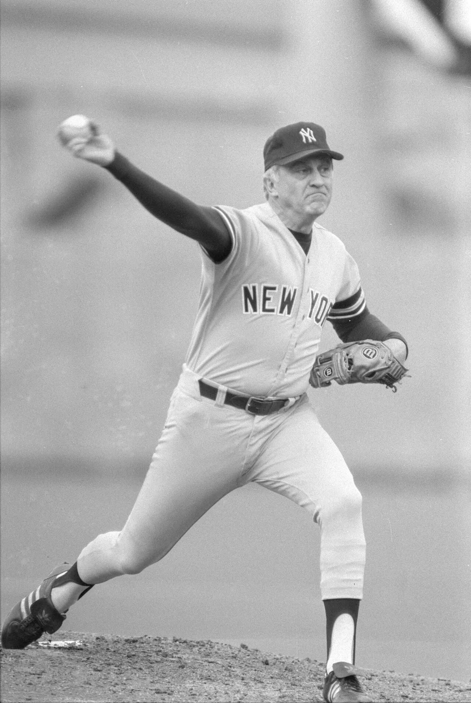 New York Yankees pitcher Phil Niekro delivers a pitch during a game against the Toronto Blue Jays, in Toronto, Ontario, Canada, October 6, 1985. REUTERS/Gary Hershorn 85319003
