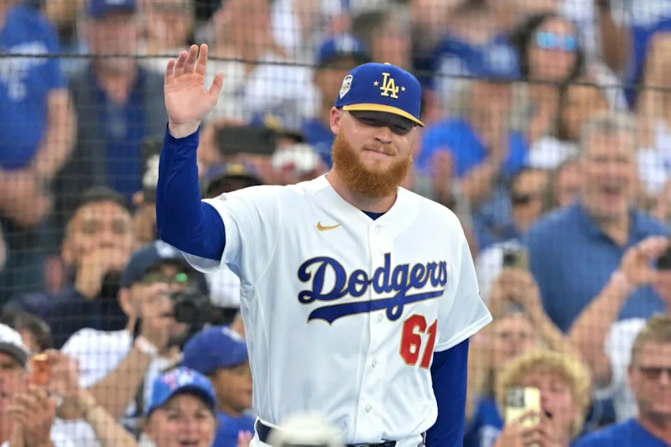 Mar 27, 2026; Los Angeles, California, USA; Los Angeles Dodgers pitcher Will Klein (61) waves during the World Series ring ceremony before the game against the Arizona Diamondbacks at Dodger Stadium. Mandatory Credit: Jayne Kamin-Oncea-Imagn Images
